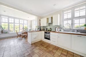 Photo 11- click for photo gallery